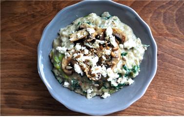 맛있는(?) 리크와 버섯 죽    사진 출처:https://thefoodmedic.co.uk/2017/08/savoury-leek-and-mushroom-porridge/