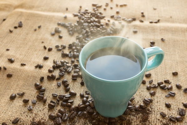 간헐적 단식 중이랃도 크림이나 설탕을 넣지 않은 유기농 커피, 허브 차 정도는 조금마셔도 단식 효과를 저해하지 않는다.