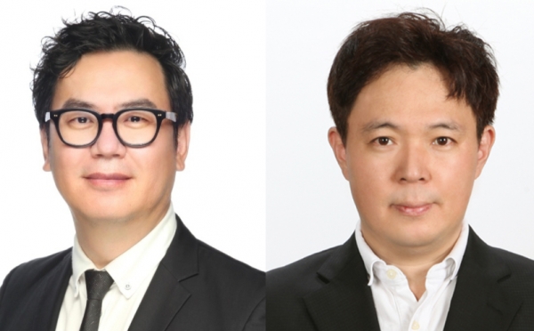 왼쪽부터 와이즈유 영산대 게임VR학부 임상국 교수, 김태환 교수