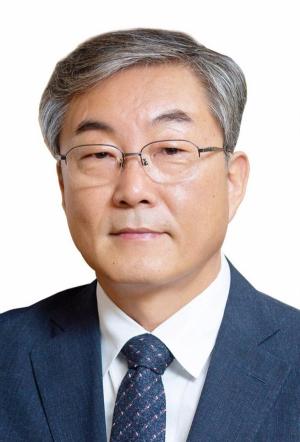 최상한 경상대 교수, ‘자치 분권’ 홍조근정훈장 수상