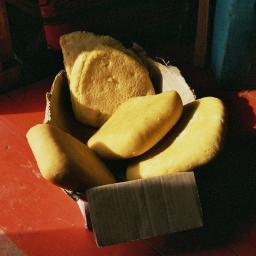 ▲비아슬락(byaslag)이라는 이름의 치즈 사진 출처=https://www.mongolfood.info/en/recipes/byaslag.html