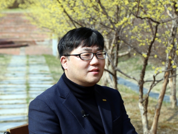 김우석 교수