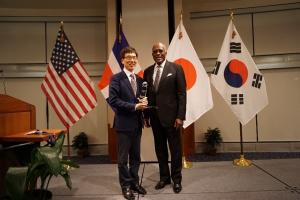 천진우 연세대 교수, 미국 일리노이대 공로상 수상