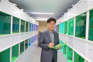 한국해양대 최철영 교수 연구팀, 어류 망막세포 회복 기여하는 ‘녹색 빛 파장의 효과’ 밝혀